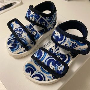 DOLCE & GABBANA Sandals, E 21 / US 5.5C